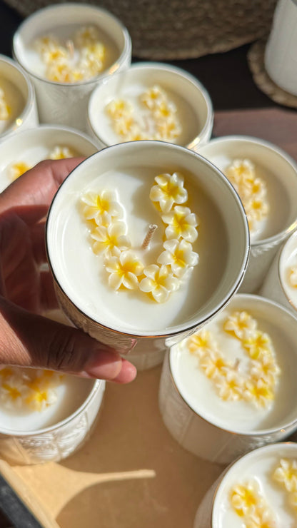 Puaolena Candle
