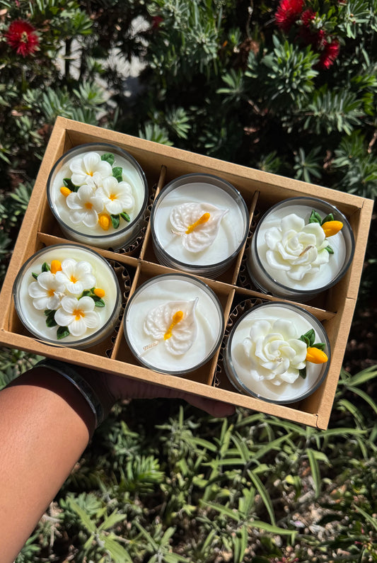Ivory Petals Mini Favor Set